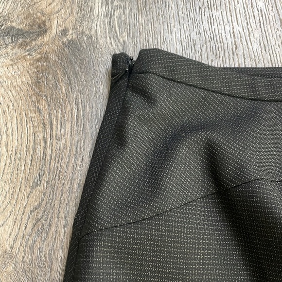 Halogen Women’s Black Pencil Skirt, size 4 - Picture 9 of 12
